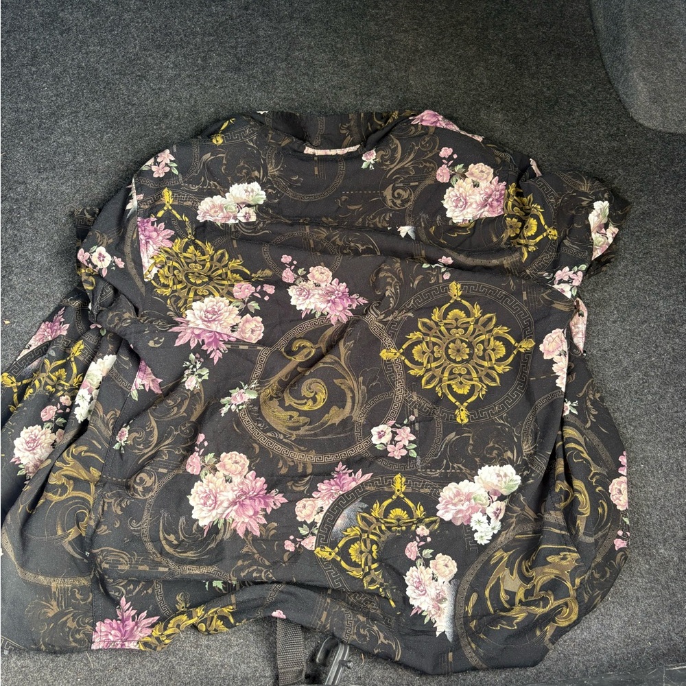 Floral Patterned Black Scarf